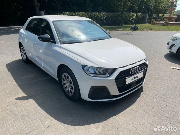 Audi A1 1.0 МТ, 2023, 8 000 км