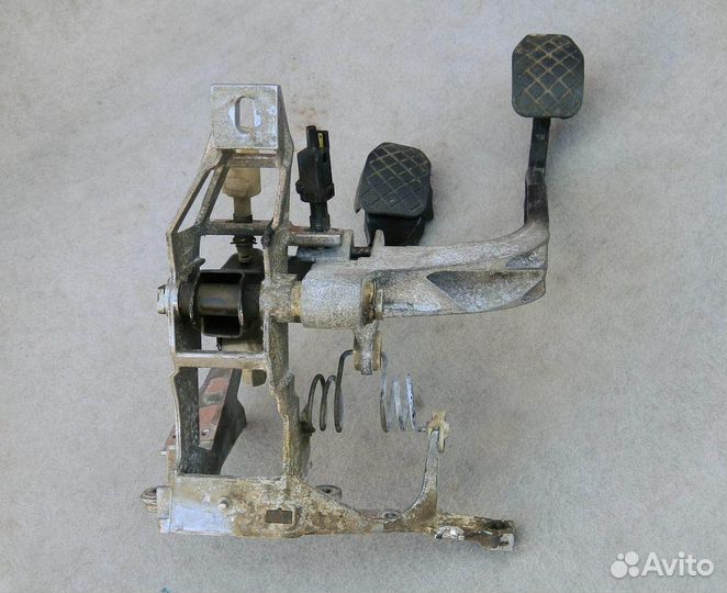 Педали Audi A6 C5 8D1721117K