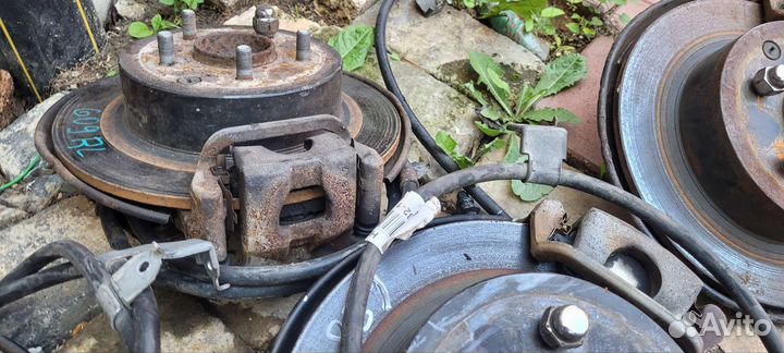 Задний суппорт nissan qashqai j10