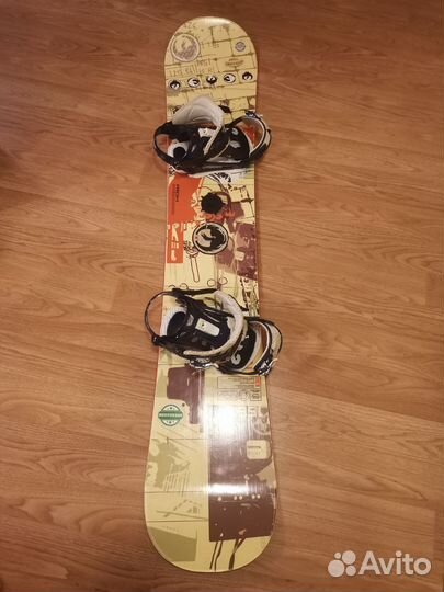 Сноуборд atom с креплениями