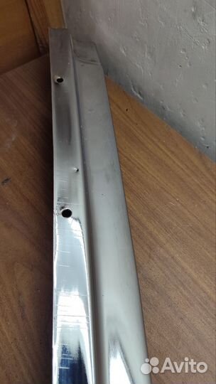 Газ 21 нижняя губа решетки б.у