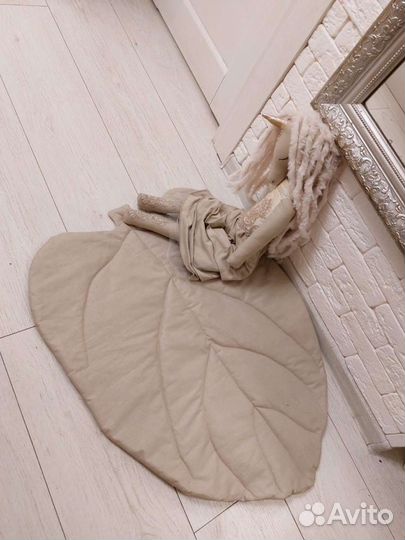 Коврик листик,ручная работа