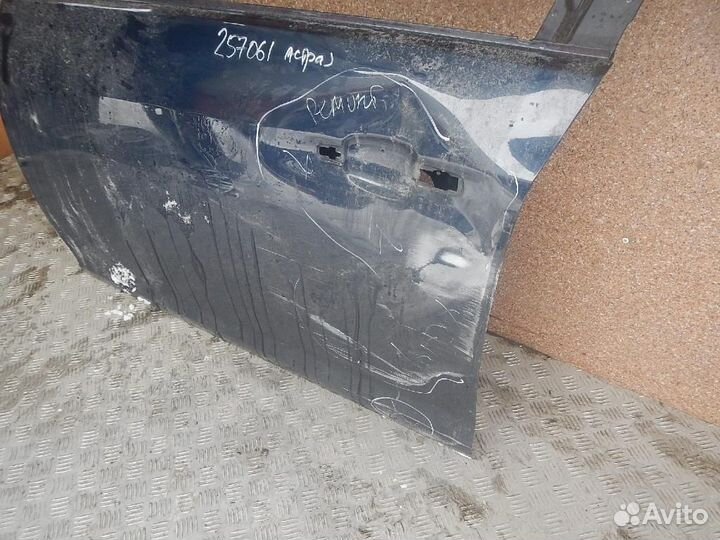 Дверь передняя левая Opel Astra J