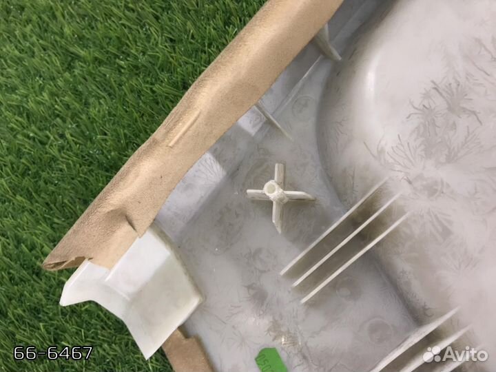 Обшивка стойки Mercedes S500/550 W221