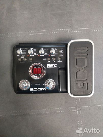 Гитарный процессор zoom и педаль бустер