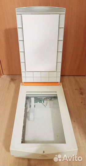 Сканер планшетный офисный Umax Astra 4000U