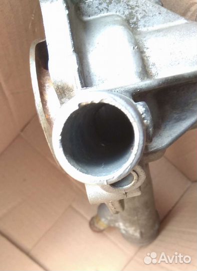 Водяная помпа (насос) ориг Мерс 124, 202,210, М111