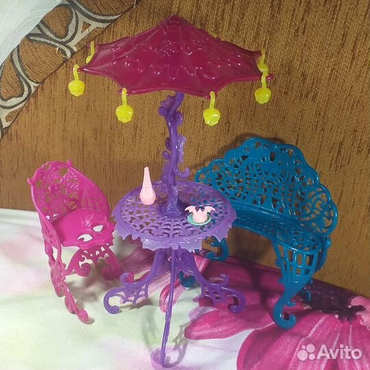 Кафе Монстер Хай скариж город страхов