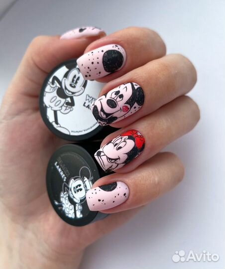 Маникюр, ручная роспись, моделирование