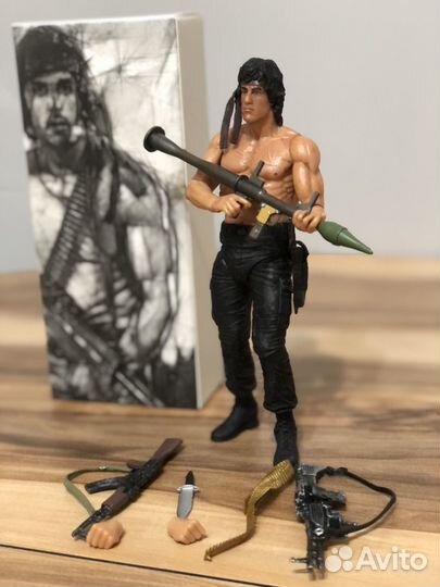 Коллекционная фигурка 