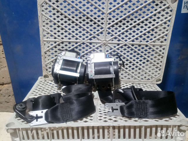 Передние ремни безопасности Renault Megane 3 2010