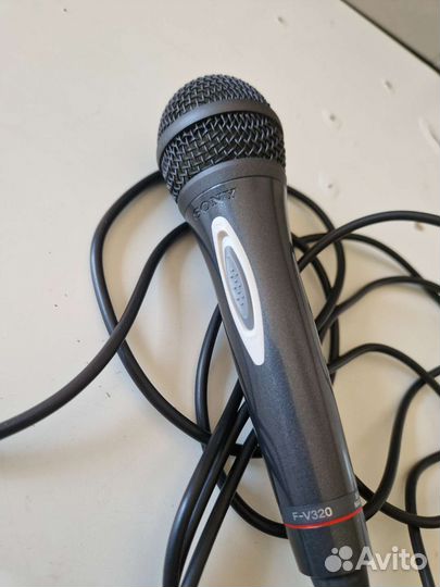 Микрофон sony F-V320