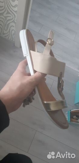 Сандали женские