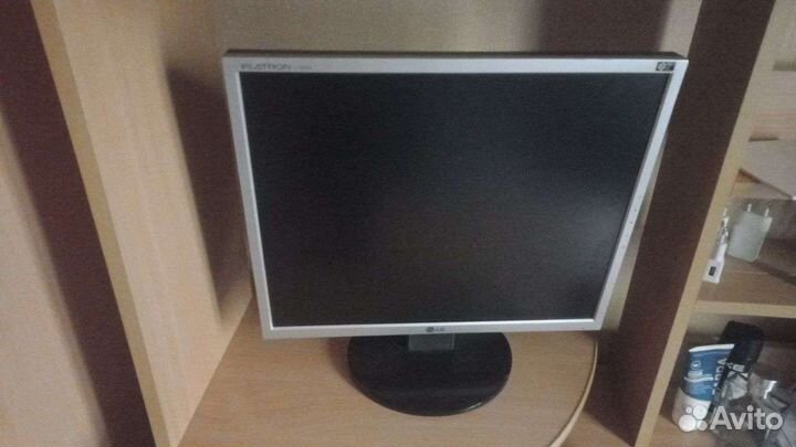 Монитор LG flatron L1953S