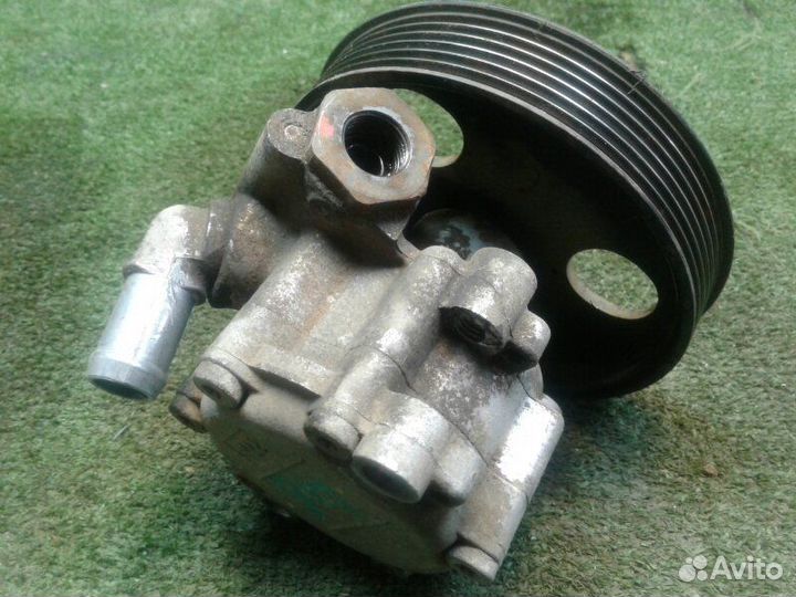 Насос гидроусилителя Renault Duster K4MA690 2013