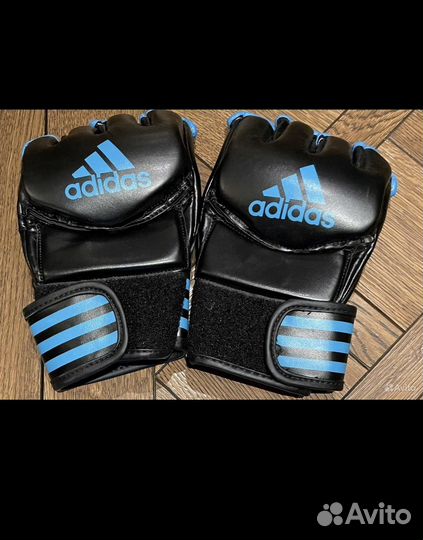 Боксерские перчатки 12 oz green hill tiger