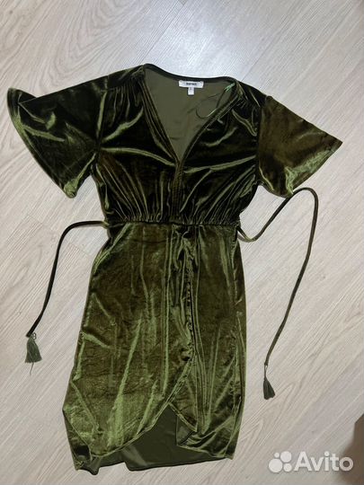 Платье бархатное