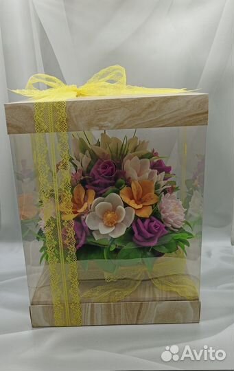 Композиция из мыльных цветов