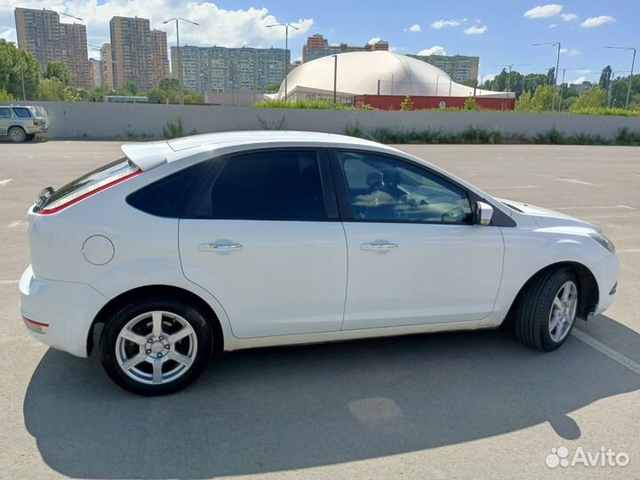 Ford Focus 1.6 AT, 2011, 203 000 км