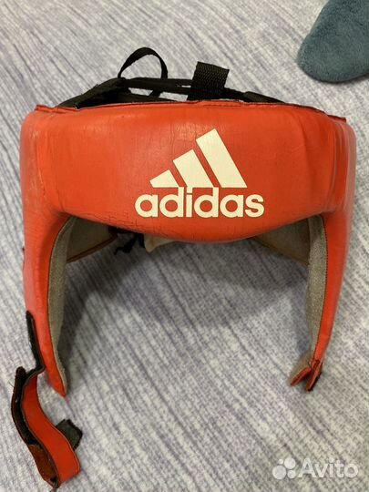 Боксерский шлем adidas aiba