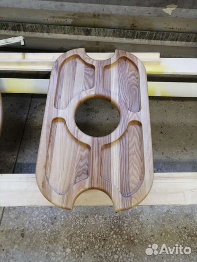 Пивной столик (винный столик)