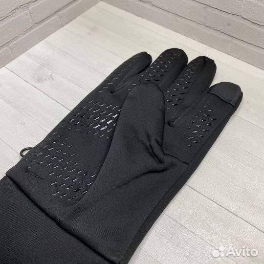 Перчатки Puma тёплые