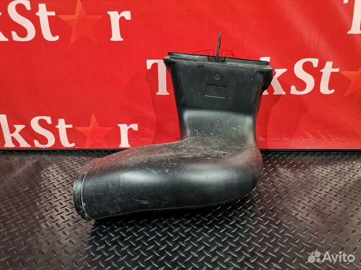 Патрубок воздушного фильтра