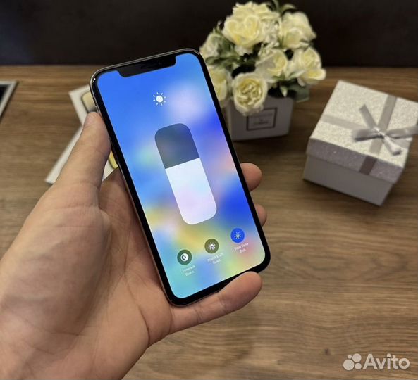 iPhone X, 64 ГБ