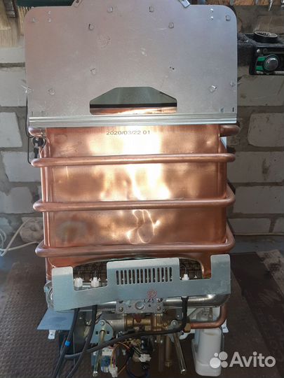 Газовая колонка новая