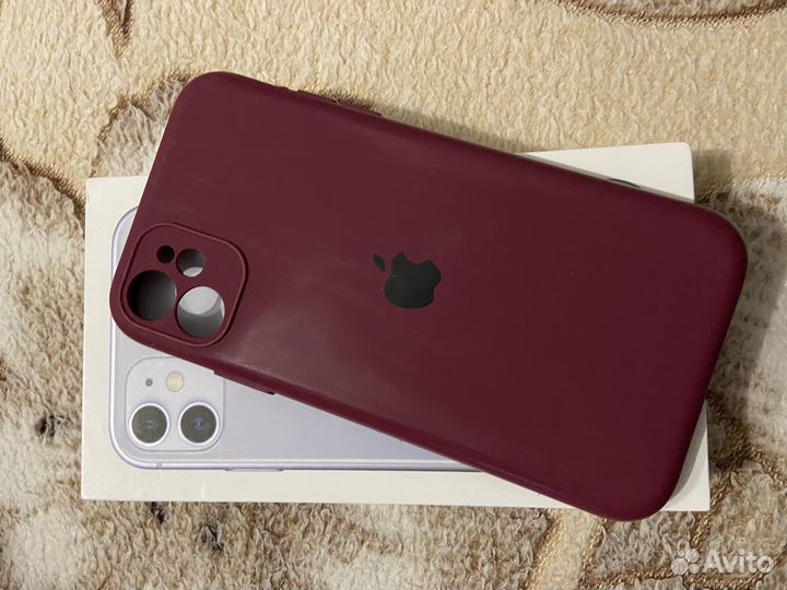 Чехлы на iPhone 11