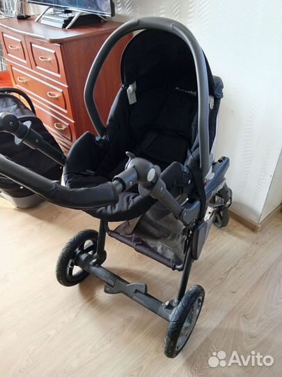 Детская коляска 3 в 1