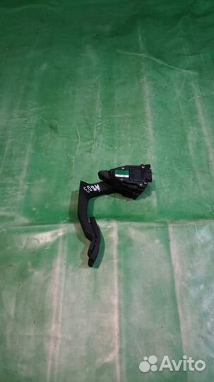 Электропедаль газа Audi A8 D3 Audi S8