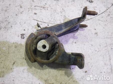 Опора двигателя Тойота