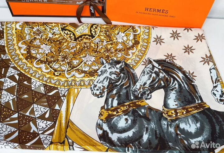 Шелковая шаль Hermes