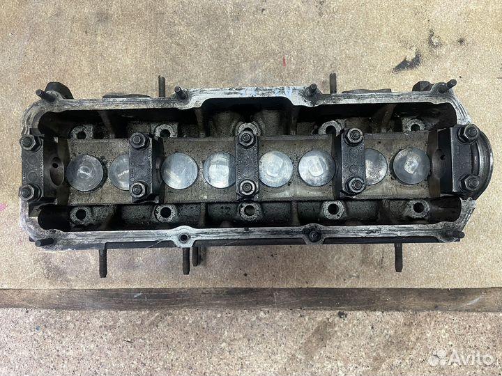 Головка блока цилиндров Volksvagen. Skoda 1.6 8V