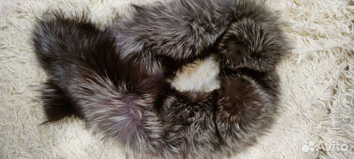 Меховой воротник чернобурка