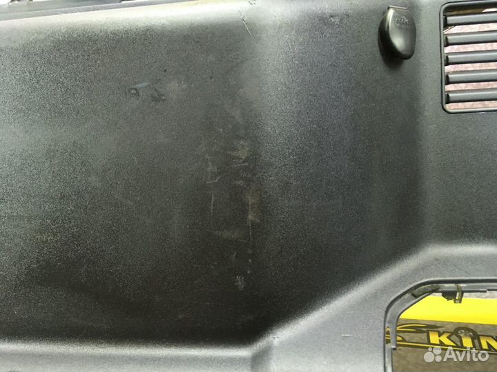 Обшивка багажника боковая Митсубиси Паджеро 4 07