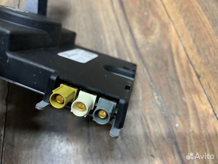 Audi A3 8P Блок электронный усилитель антенны