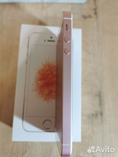 iPhone SE, 128 ГБ