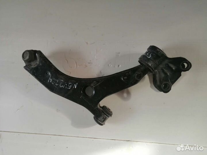 Рычаг правый mazda 3 bl передний
