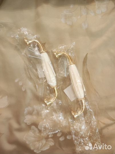 Ручки мебельные золото эмаль