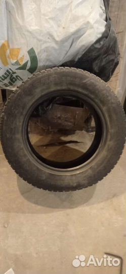 Bridgestone Ice Cruiser 7000 235/65 R17
