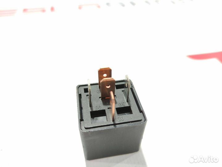 Реле блока предохранителей Tesla Model S 2014