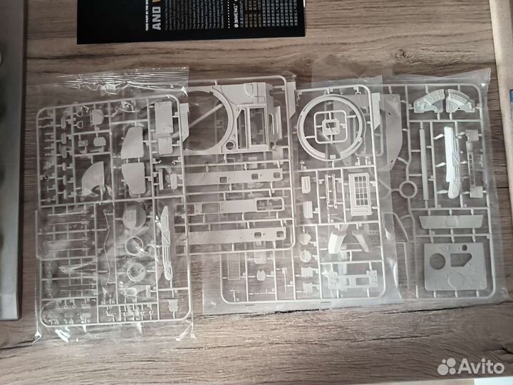 Сборная модель meng shilka ZSU-23-4