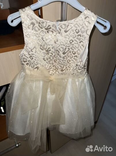 Платье для девочки праздничное 104