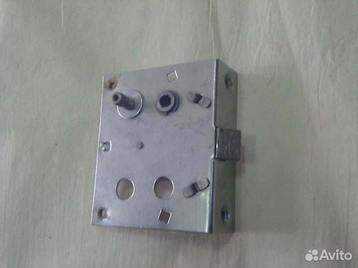 Замок двери УАЗ 469