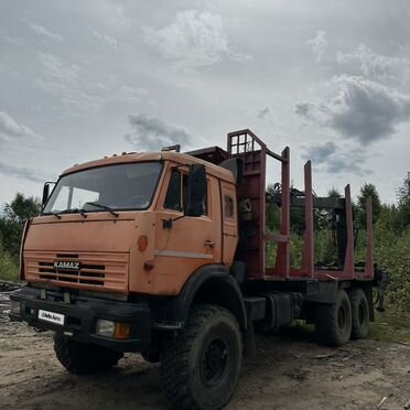 Лесовоз (сортиментовоз) КАМАЗ 43118 с КМУ Соломбалец, 2011