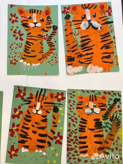 Педагог в изо студии (лепка, рисование)