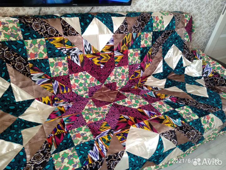 Покрывало на кровать (пэчворк)