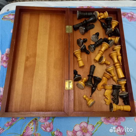 Шахматная доска из дерева ручной работы